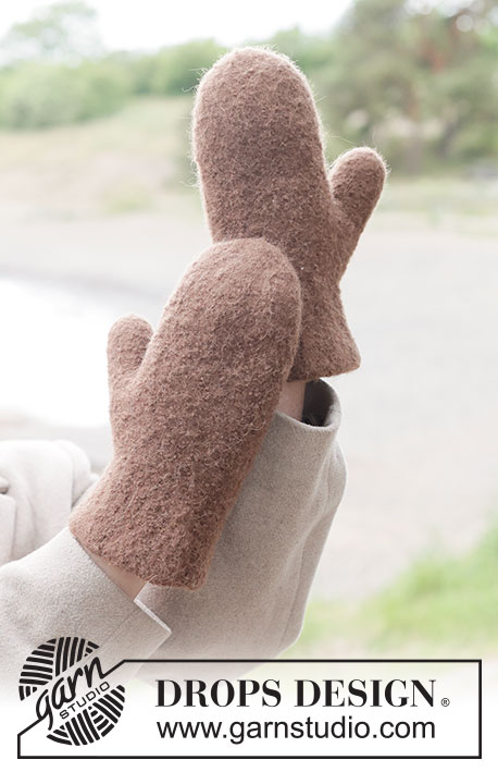 Chestnut Cuddle Mittens