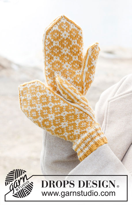 Dandelion Field Mittens