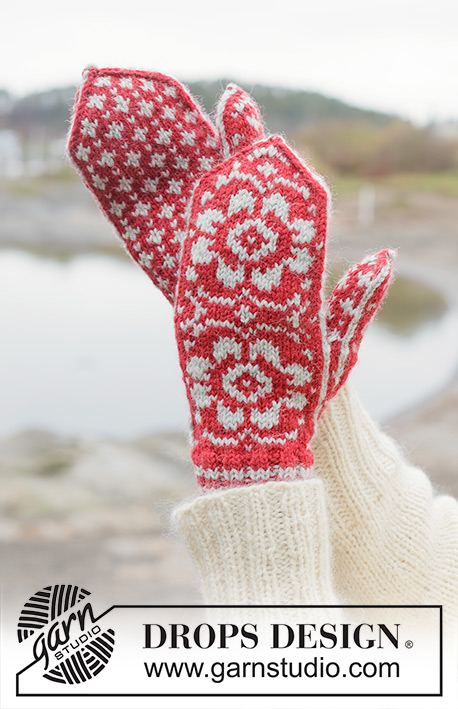 Festive Nordic Mittens