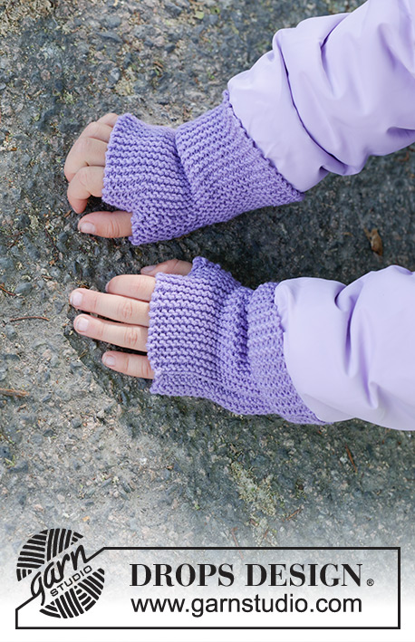 Wisteria Wrist Warmers