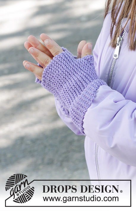 Wisteria Wrist Warmers