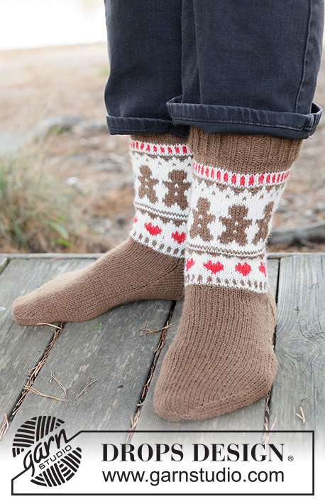 Gingerbread Love Socks
