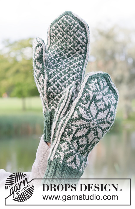 Forest Frost Mittens